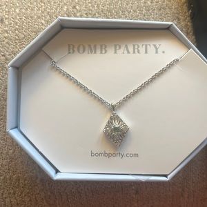 Beautiful bomb party necklace!